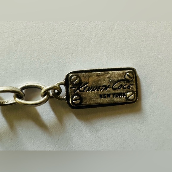 Vintage Kenneth Cole Gray Mother of Pearl Shell Necklace - Picture 6 of 13